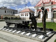 Памятник Железнодорожной Тележке (г.Екатеринбург)