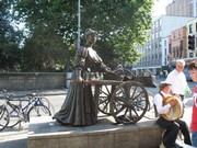 Памятник Молли Мэлоун (г.Дублин)